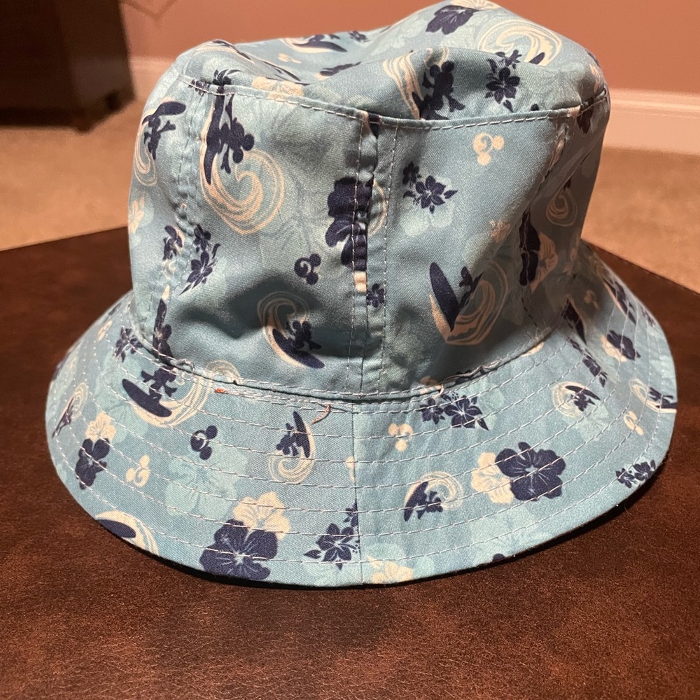 NWT Reversible Disney Bucket Hat